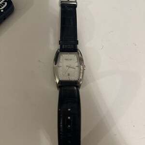 Men's vintage Kenneth Cole Reaction series watch....